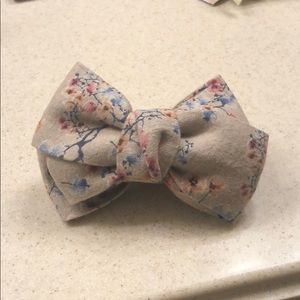 Cloth flower hair clip